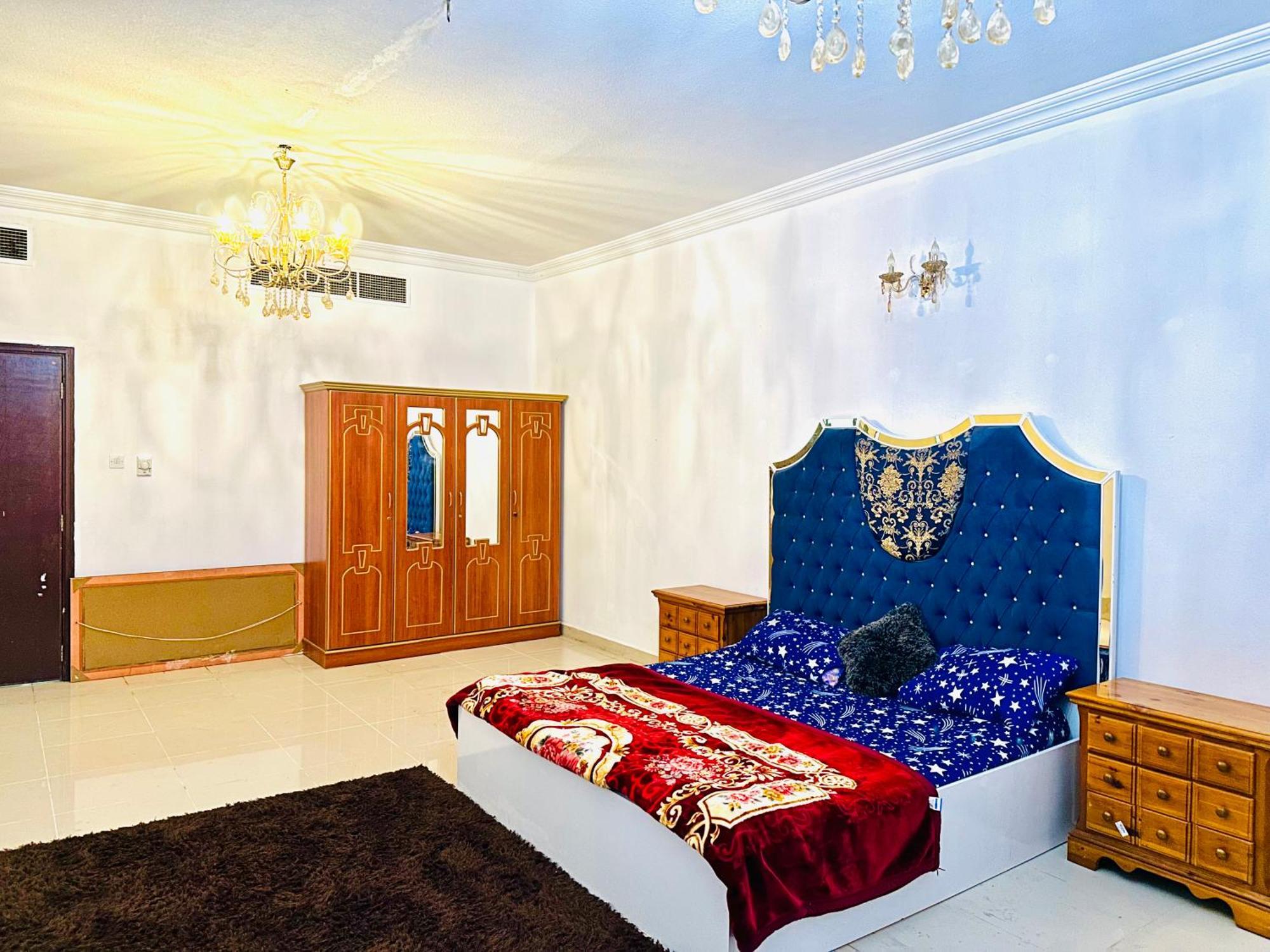 Tranquil Haven King Bed Ensuite Fully Furnished Bedroom Apartment Ajman